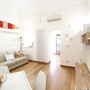 Appartement Garden House -, Bari