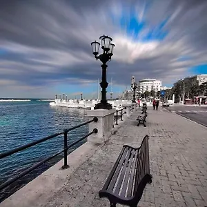 Appartement Dream House Toti - Near Railway Station Renewed, Bari